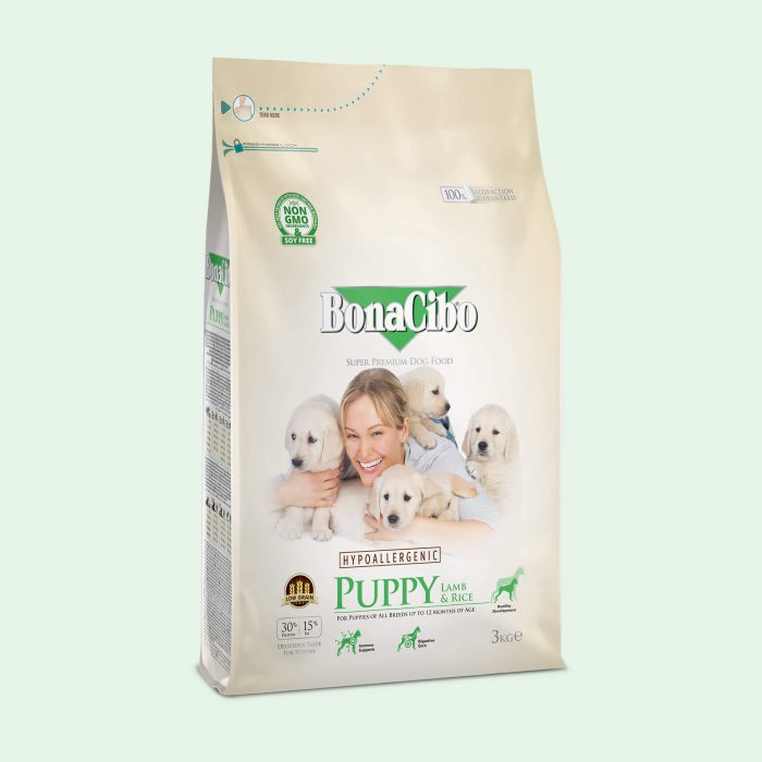 BonaCibo Puppy Lamb & Rice is formulated with the optimum balance of protein, fats and carbohydrates to provide healthy growth by improving metabolism and bone development in the body. It is ideal for puppies that prefer the delicious flavour of lamb and also puppies with sensitive digestion.